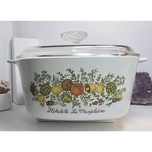 Corning Ware A-3-B 3 Quart. Range - Oven - Microwave. Corning, NY, USA 182MA